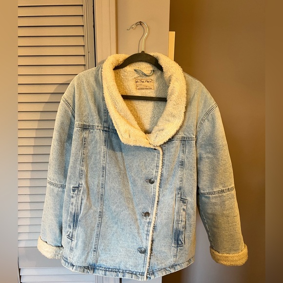 Free People We The Free Twisted Heart Cozy Oversized Sherpa Vintage Deni… - Picture 2 of 15